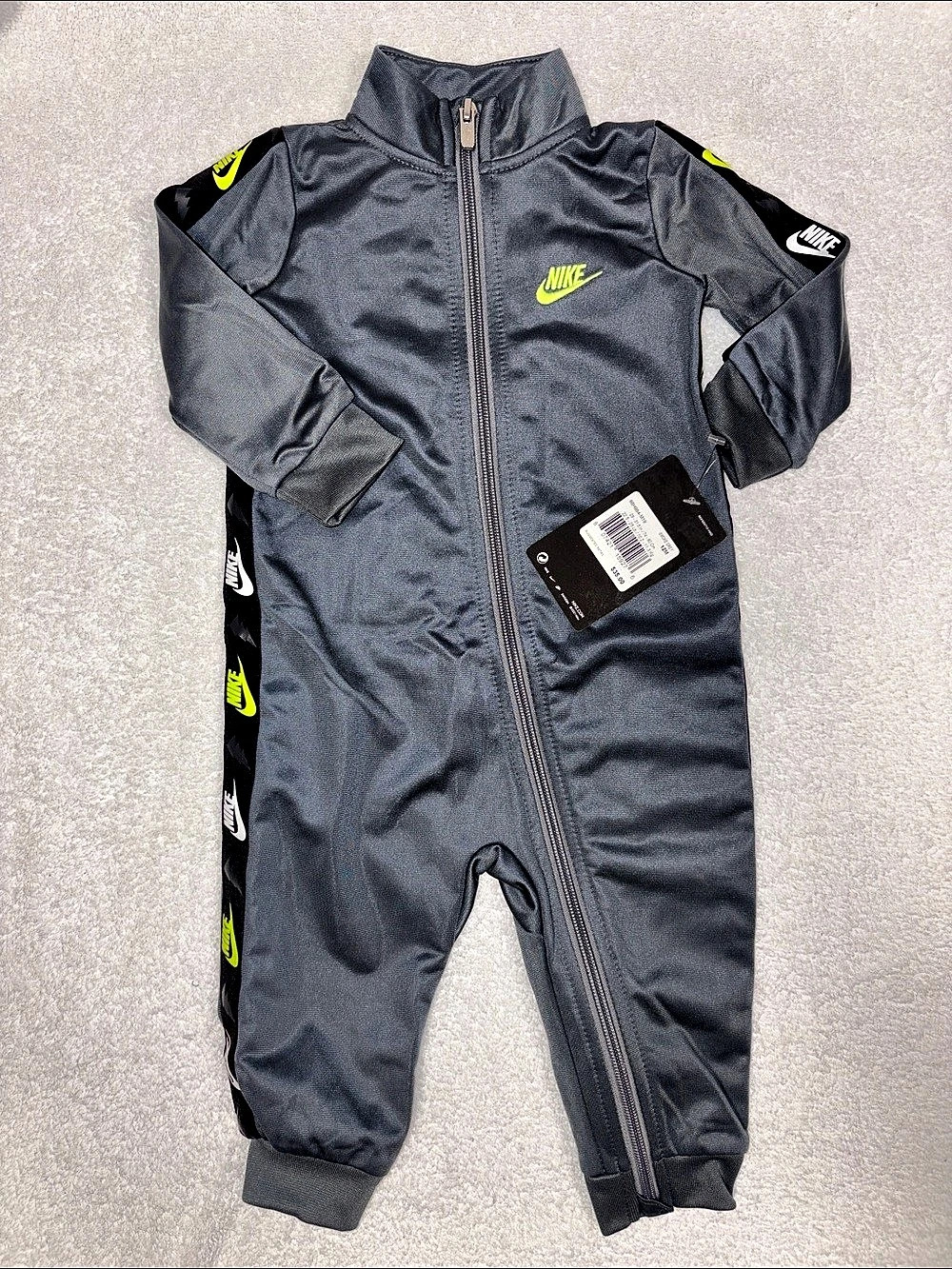 Nike Baby Long Sleeve Tricot Taping Coverall Gray & Black Baby 12M nwt